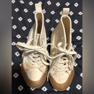 Old Navy toddlers cream colored high-top shoes w/ laces- size 12